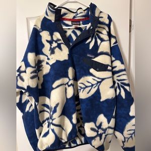 Men’s Patagonia Synchilla size XL. Great condition.